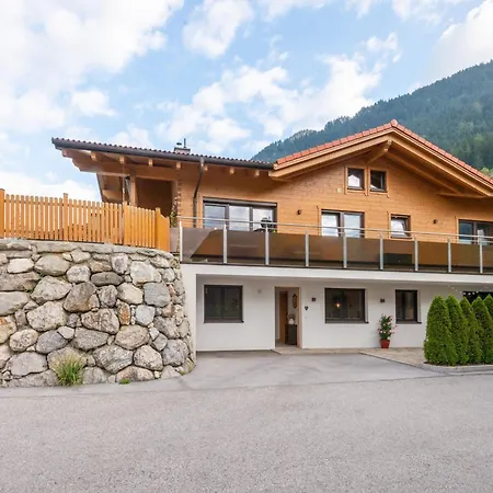 In Tyrol Near Lift, Cleaning Included * Bruck am Ziller