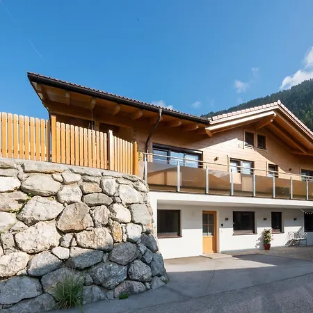 In Tyrol Near Lift, Cleaning Included Apartamento *