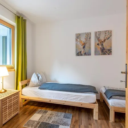 דירה In Tyrol Near Lift, Cleaning Included